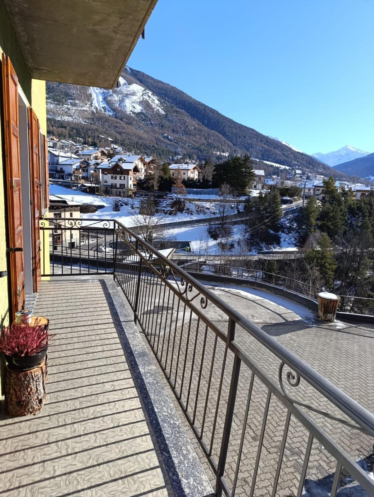 Casa Bellavista Apartman Premadio Kültér fotó
